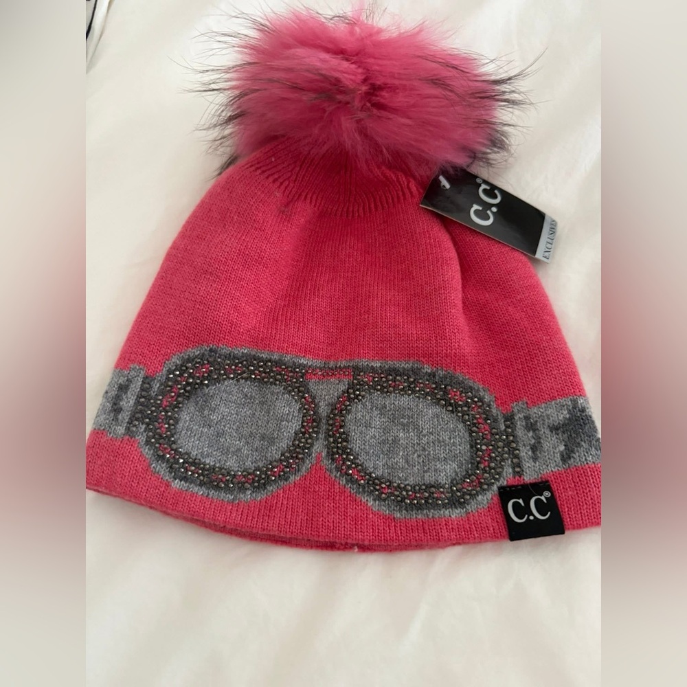 NWT C.C Beanie Ski Google Pom Pom Beanie Fuchsia Beanie with Gray Goggles